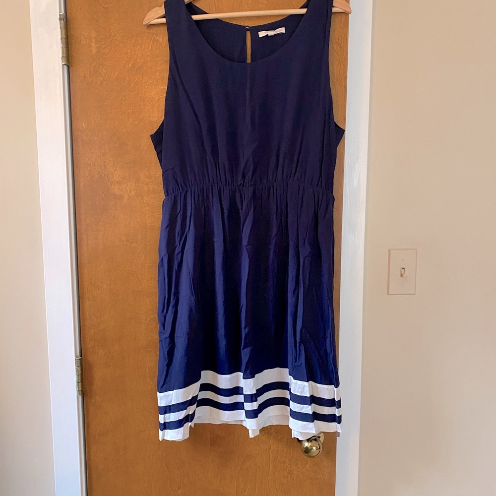 Breezy summer dress with white striped hem
